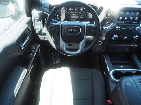Used 2022 GMC Sierra 1500 Elevation image 18