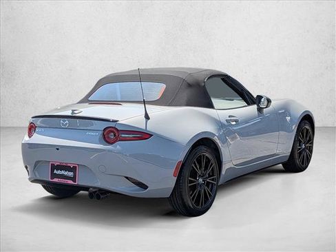 New 2026 MAZDA MX-5 Miata Club w/ Interior Package RWD image 2