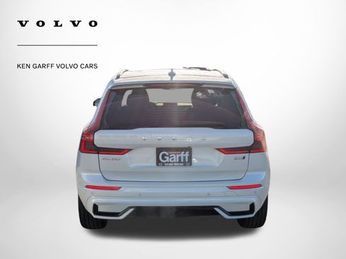 New 2026 Volvo XC60 B5 Ultra w/ Climate Package image 4