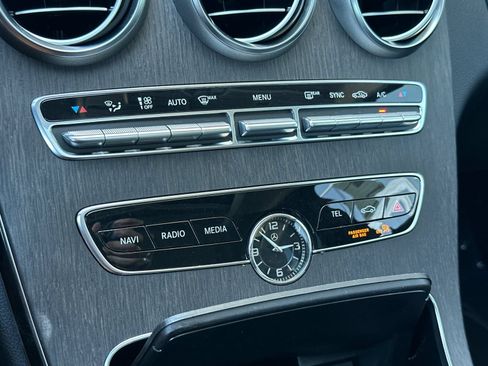 Used 2020 Mercedes-Benz C 300 Sedan image 23