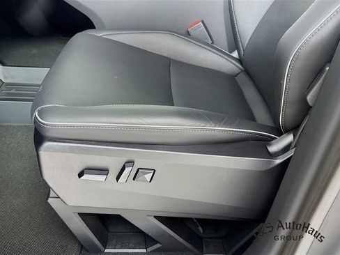 Used 2024 Tesla Cybertruck AWD Crew Cab image 26