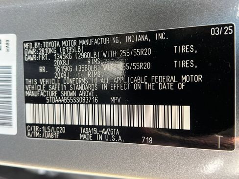 Used 2025 Toyota Grand Highlander AWD image 28