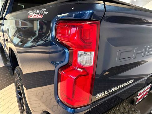 Used 2021 Chevrolet Silverado 1500 LT Trail Boss w/ Bed Protection Package AWD/4WD image 34