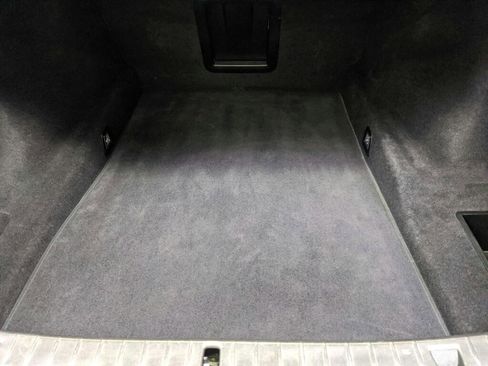 Used 2022 BMW 750i xDrive w/ Executive Package image 31