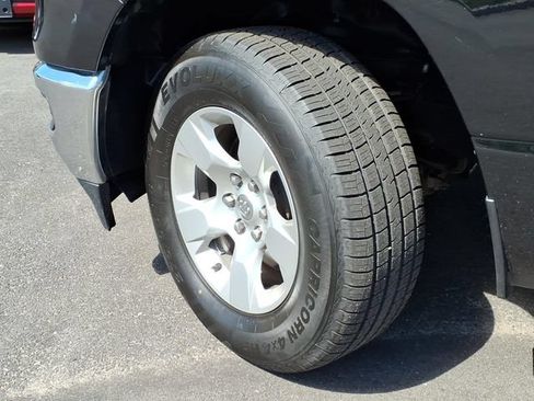 Used 2021 RAM 1500 Big Horn AWD/4WD image 9