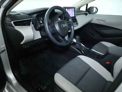 Used 2023 Toyota Corolla LE FWD image 17