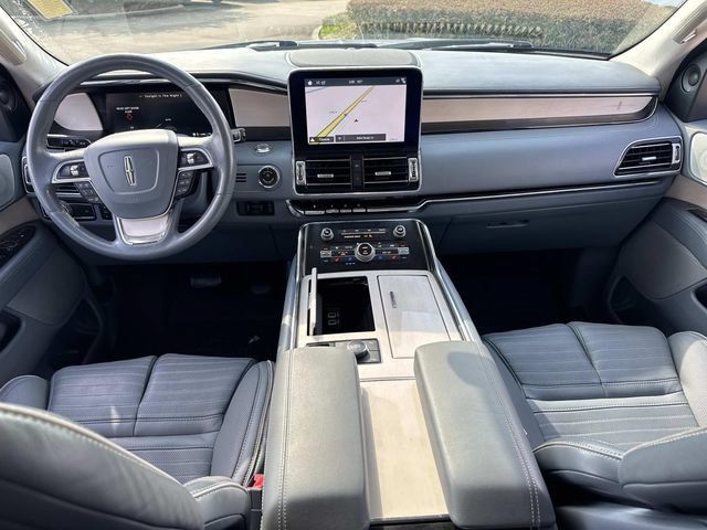 Used 2018 Lincoln Navigator Black Label w/ Cargo Package AWD/4WD image 23