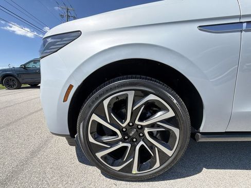 New 2026 Lincoln Navigator Reserve AWD/4WD image 10