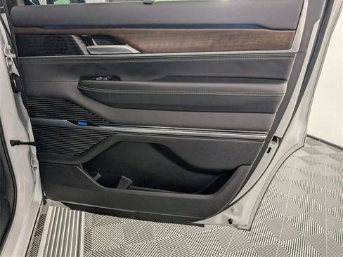 Used 2022 Jeep Grand Wagoneer Series I image 35