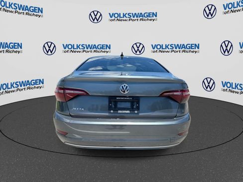 Used 2020 Volkswagen Jetta SE w/ SE Cold Weather Package FWD image 13