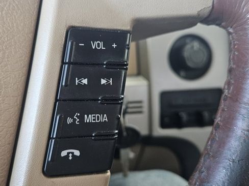 Used 2013 Ford F150 King Ranch w/ King Ranch Luxury Pkg image 26