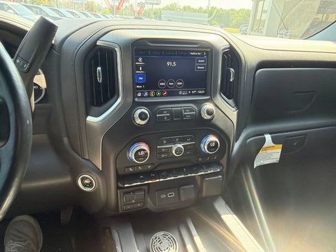 Used 2022 GMC Sierra 1500 Denali w/ Driver Alert Package II AWD/4WD image 7