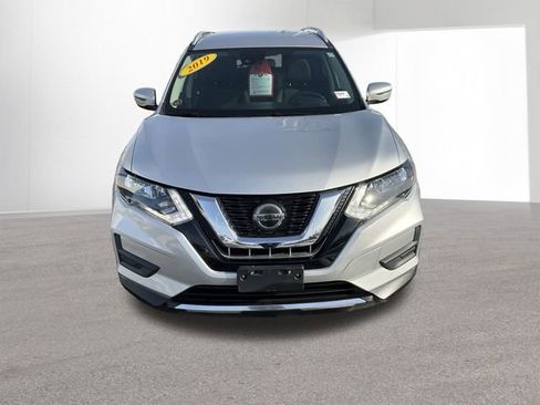 Used 2019 Nissan Rogue SV image 6