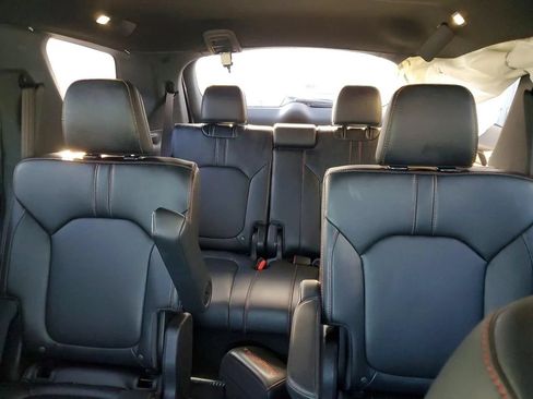Used 2024 Honda Pilot TrailSport image 10