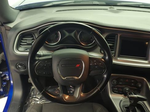 Used 2021 Dodge Challenger SXT AWD/4WD image 17