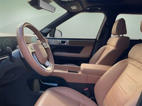 Used 2025 Hyundai Santa Fe Limited image 16