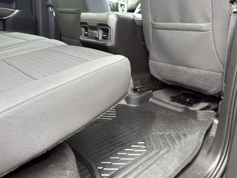 Used 2021 Chevrolet Silverado 1500 RST image 25