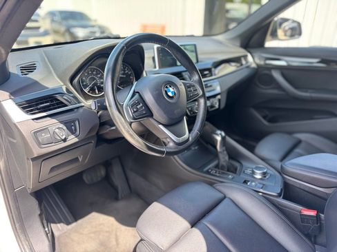 Used 2018 BMW X1 xDrive28i image 9