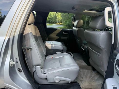 Used 2008 Toyota Sequoia Platinum image 19