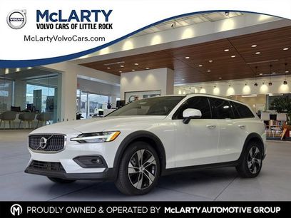Certified 2026 Volvo V60 B5 Cross Country Plus w/ Protection Package Premier
