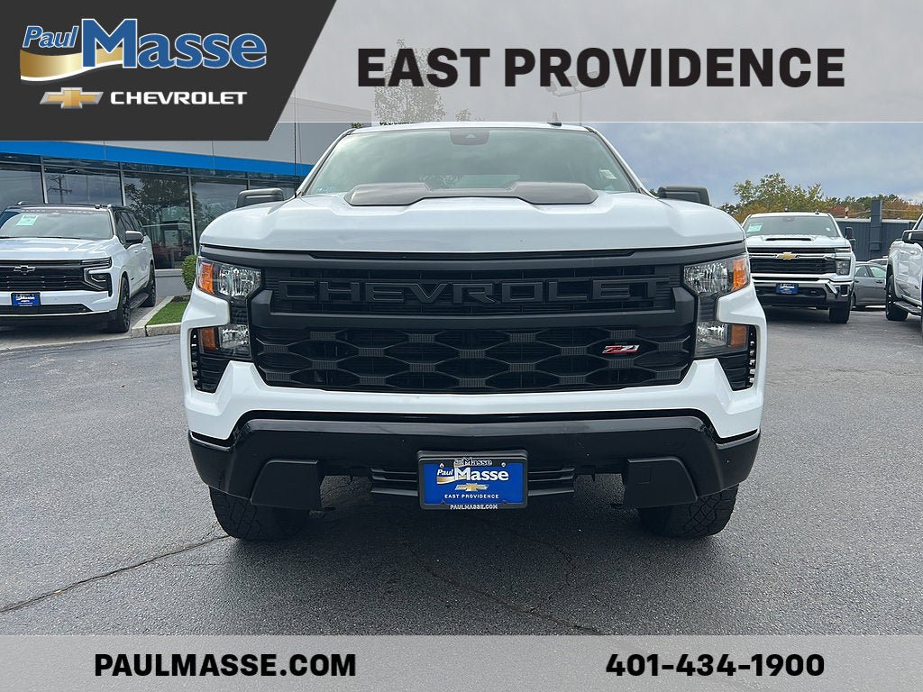Used 2023 Chevrolet Silverado 1500 Custom Trail Boss AWD/4WD image 2