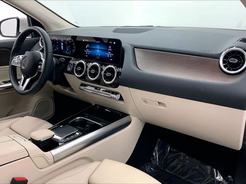 Certified 2022 Mercedes-Benz GLA 250 image 10