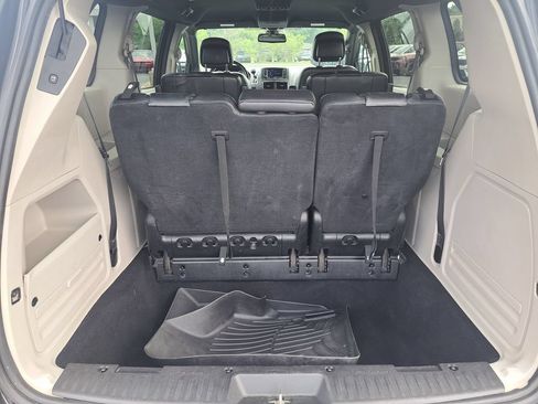 Used 2019 Dodge Grand Caravan SXT FWD image 30