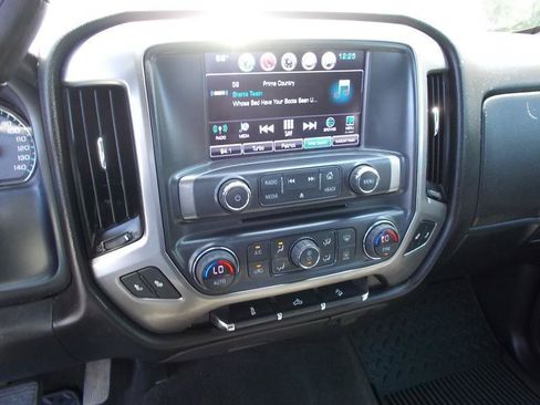 Used 2018 Chevrolet Silverado 1500 LT w/ All Star Edition AWD/4WD image 31