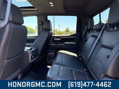 Used 2022 Chevrolet Silverado 1500 High Country image 18