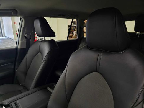 Used 2025 Toyota Grand Highlander AWD Hybrid image 24