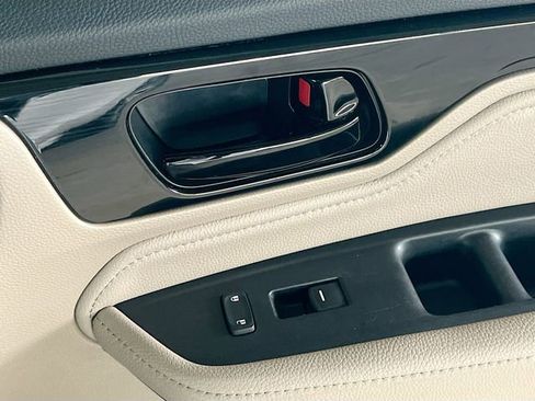 Certified 2024 Honda Odyssey Touring image 32