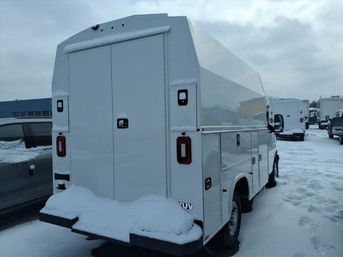 New 2024 Chevrolet Express 3500 w/ Power Convenience Package RWD image 4