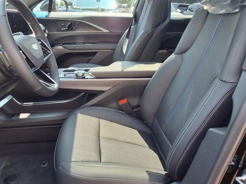 New 2025 Cadillac Lyriq Sport image 5