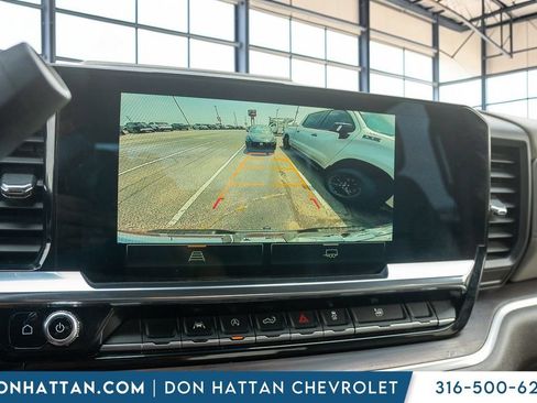 Used 2025 GMC Sierra 1500 SLT AWD/4WD image 8