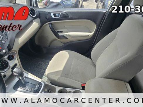 Used 2016 Ford Fiesta SE FWD image 34