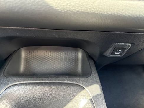 Used 2024 Toyota Corolla LE FWD image 15