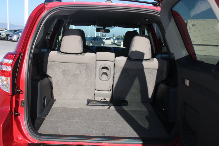 Used 2012 Toyota RAV4 FWD w/ Value Pkg image 13