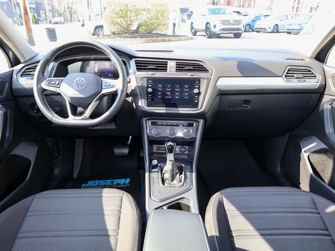 Certified 2024 Volkswagen Tiguan S w/ MDO Package, Three-Row image 16