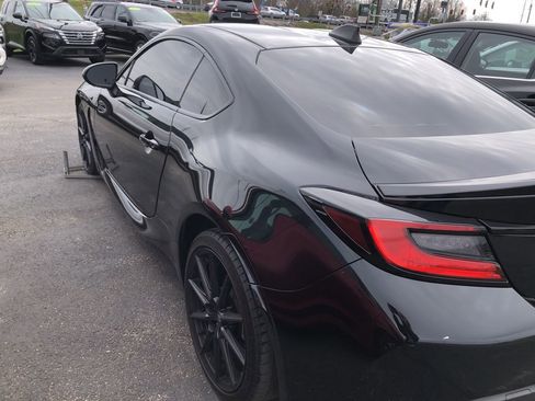 Used 2023 Toyota GR86 Premium w/ ALL Weather Mat Package (TMS) image 3