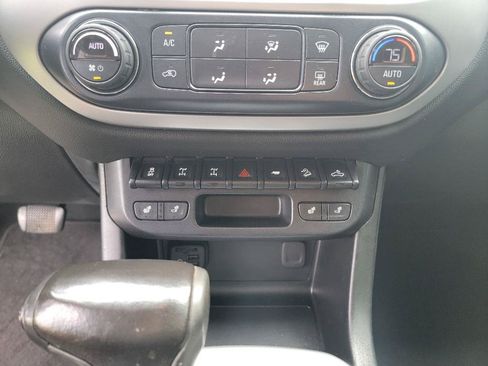 Used 2019 Chevrolet Colorado ZR2 w/ ZR2 Midnight Special Edition AWD/4WD image 22