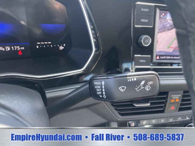 Used 2024 Volkswagen Jetta SE FWD image 30