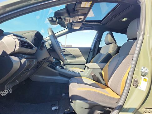 Used 2025 Subaru Crosstrek 2.5i Sport AWD/4WD image 13