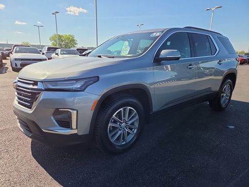 Used 2023 Chevrolet Traverse LT w/ LPO, Cargo Package AWD/4WD image 3