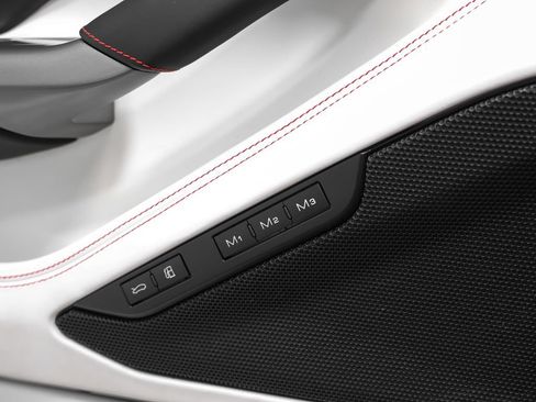 Used 2022 Ferrari F8 Tributo RWD image 57