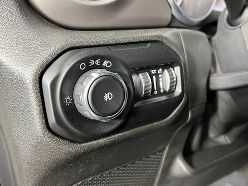 Used 2018 Jeep Wrangler Unlimited Sport image 20