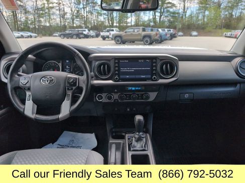 Used 2023 Toyota Tacoma SR5 AWD/4WD image 15