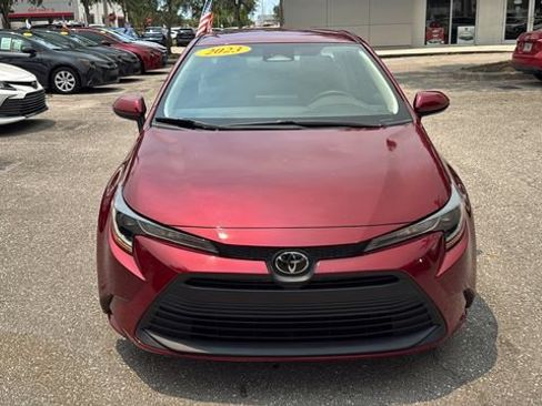 Used 2023 Toyota Corolla LE FWD image 2