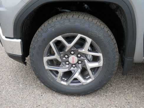 New 2026 GMC Sierra 1500 SLE w/ X31 Off-Road Package AWD/4WD image 9