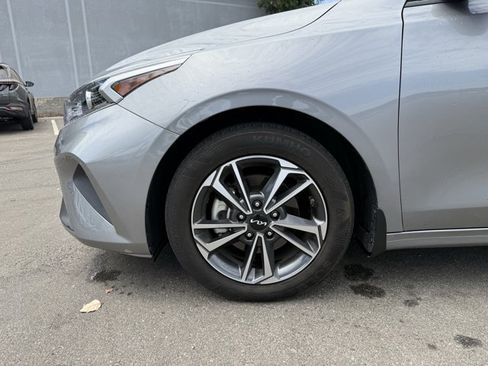 Used 2023 Kia Forte LXS FWD image 17