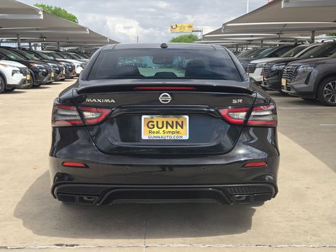 Used 2021 Nissan Maxima SR w/ Sport Mat Group FWD image 4